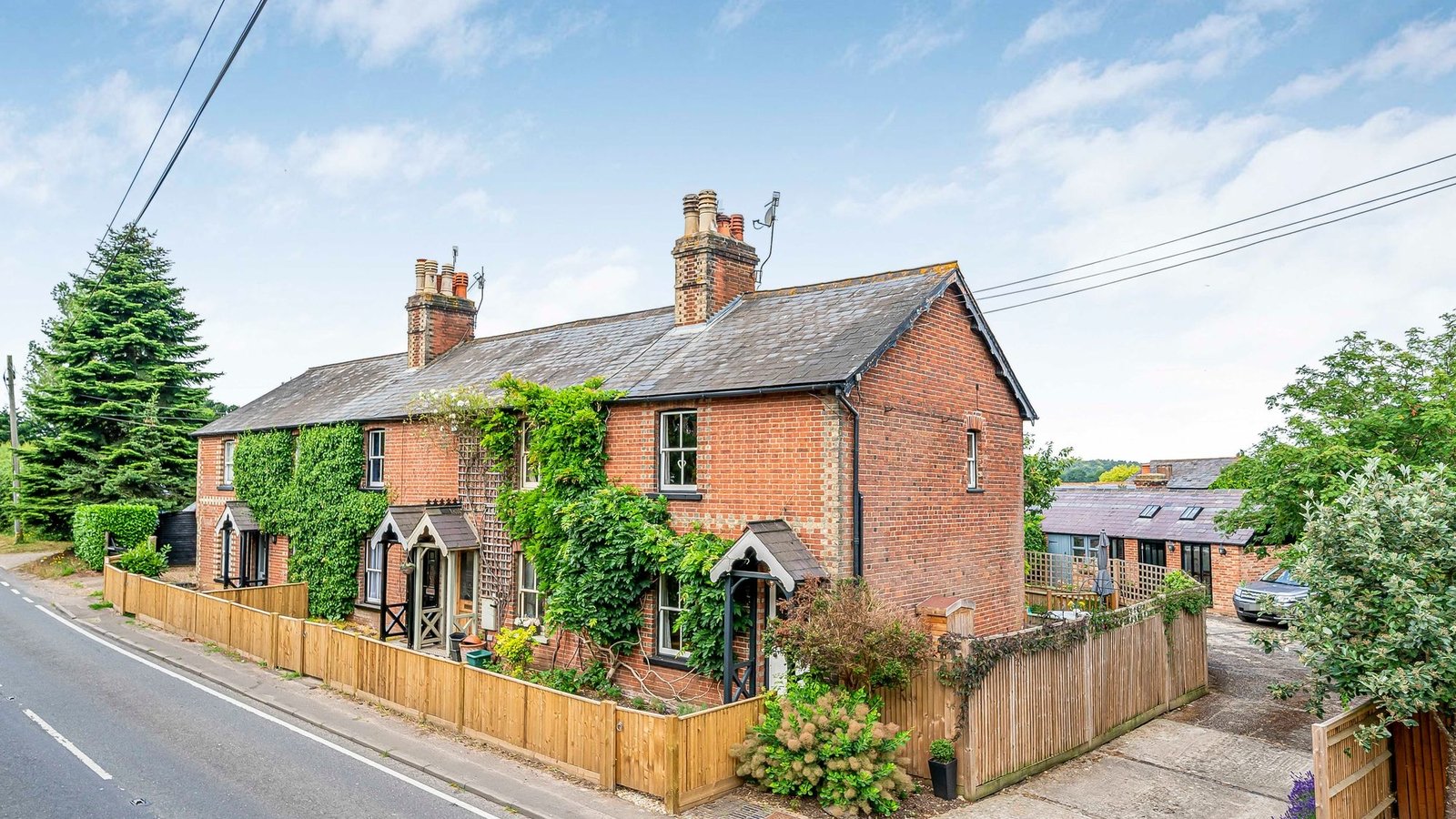 3 bedroom house for sale in Curtain Pond Cottages Downside Road