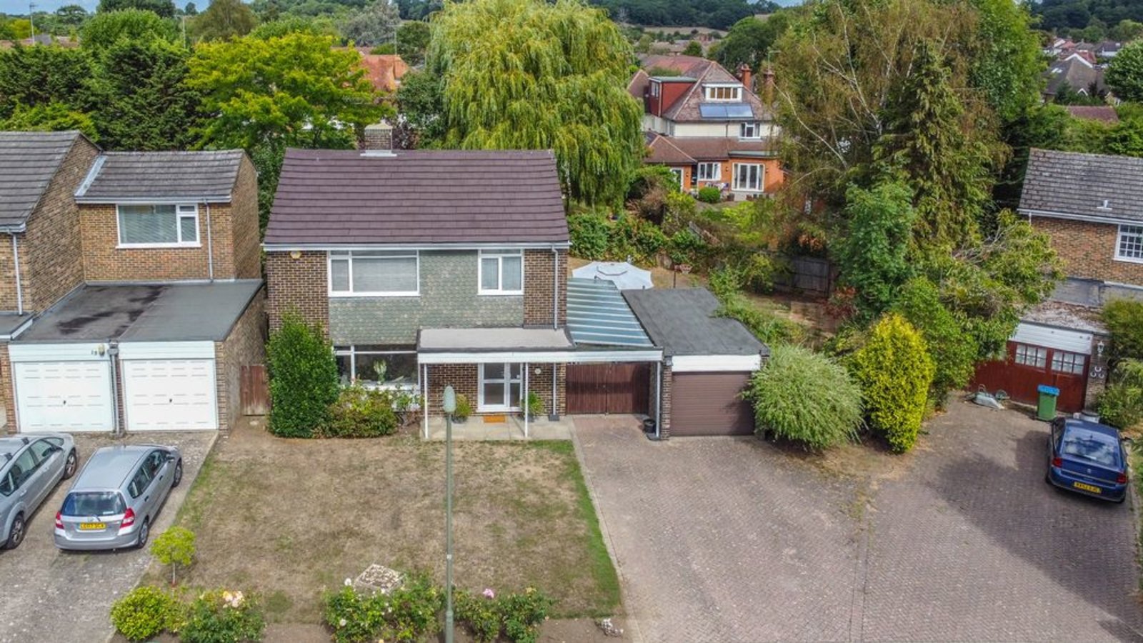 3 bedroom house for sale in Elm Gardens, Claygate, Esher, KT10 0JS