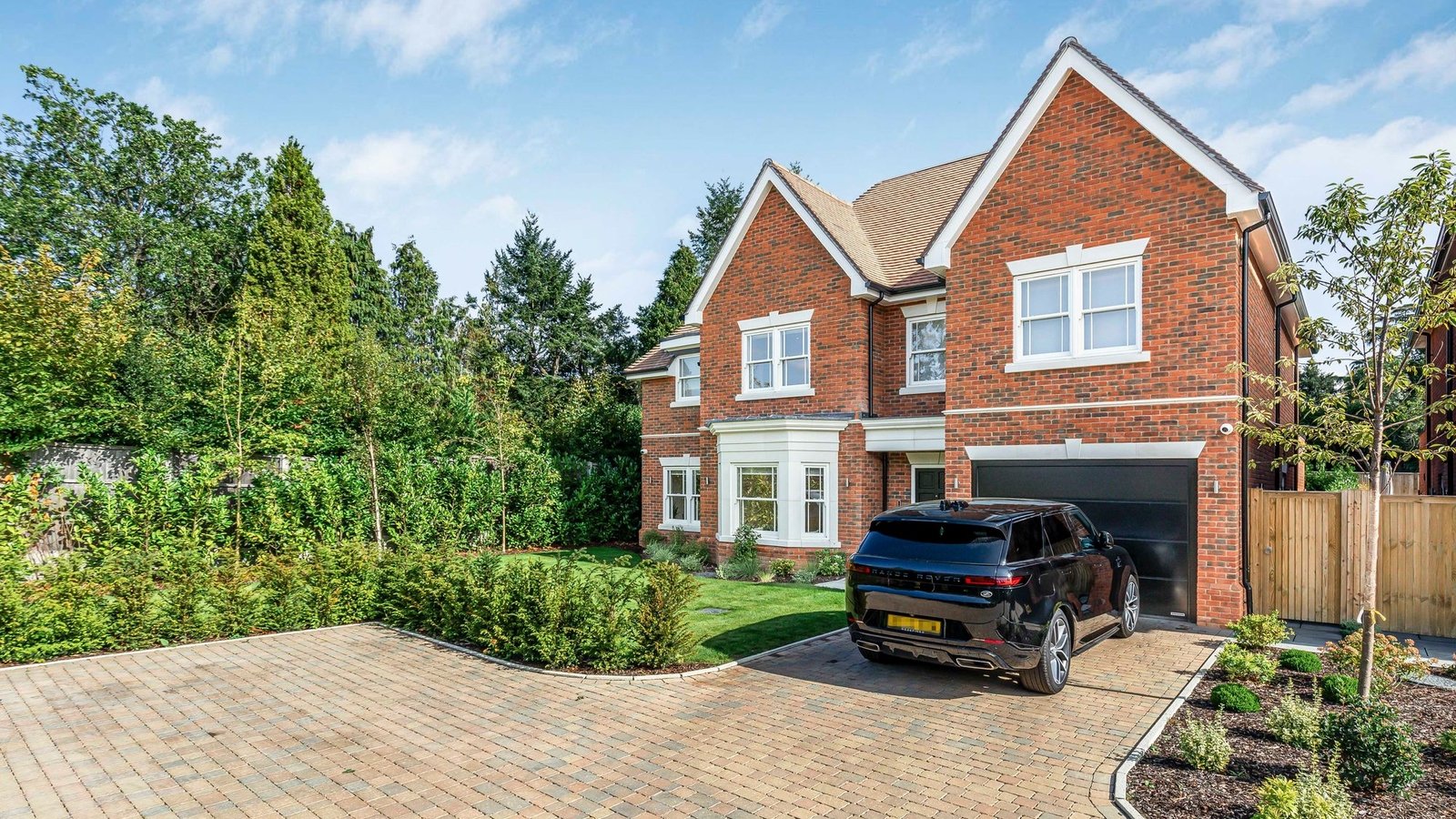 5 Bedroom House For Sale In Fairmile Lane Cobham Kt11 2dj Grosvenor