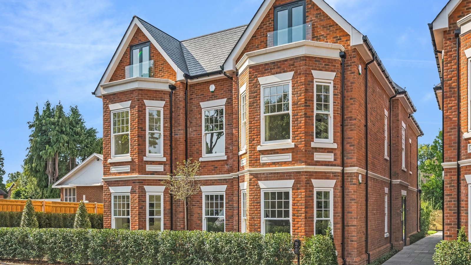 2 bedroom apartment to rent in , Westbury House, 36 Stoke Road, Cobham