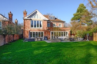 6 Bedroom house Sale Agreed, Coppice Avenue, Cobham, KT11