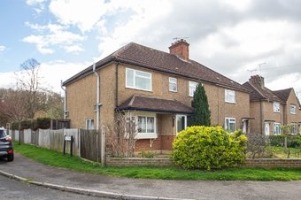 4 Bedroom house Under Offer, Coverts Road,  Claygate, KT10