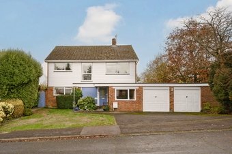 4 Bedroom house Sale Agreed, Drayton Close,  Fetcham, KT22