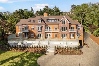 2 Bedroom apartment Sale Agreed, Holtwood Road,  Oxshott, KT22