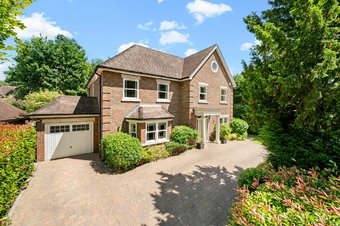 5 Bedroom house For Sale, Fortyfoot Road,  Leatherhead, KT22