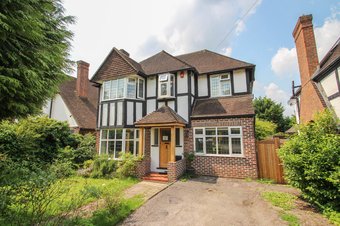 4 Bedroom house Sold, Manor Road South, Hinchley Wood, KT10
