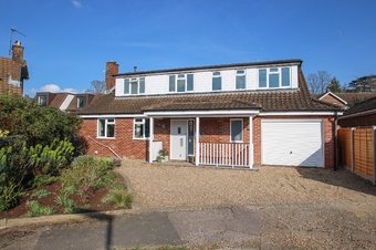 4 Bedroom house Sale Agreed, Torrington Road, Claygate, KT10