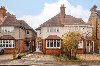 3 Bedroom house Sale Agreed, Vale Road,  Claygate, KT10