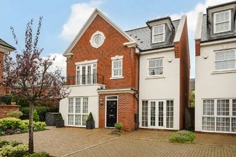 4 Bedroom house Sale Agreed, White Lion Gate,  Cobham, KT11