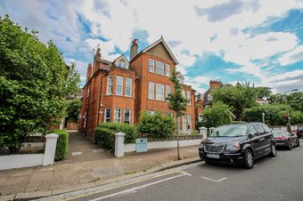 2 Bedroom apartment Let Agreed, 19 Holmbush Road, South London, SW15
