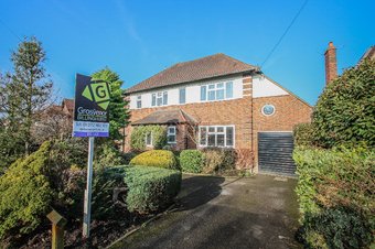 4 Bedroom house Let Agreed, Claygate Lane, Hinchley Wood, KT10