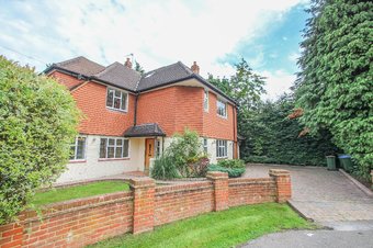 5 Bedroom house Let Agreed, Fairlawn Close, Claygate, KT10