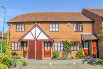 2 Bedroom house Let, Foley Mews,  Claygate, KT10