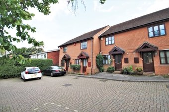 2 Bedroom Mews Let Agreed, Foley Mews, Claygate, KT10