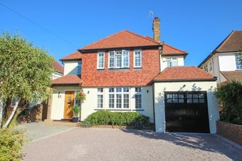 4 Bedroom house To Let, Greenways,  Esher, KT10