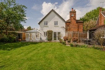 3 Bedroom house Let Agreed, Station Road,  Stoke D'abernon, KT11