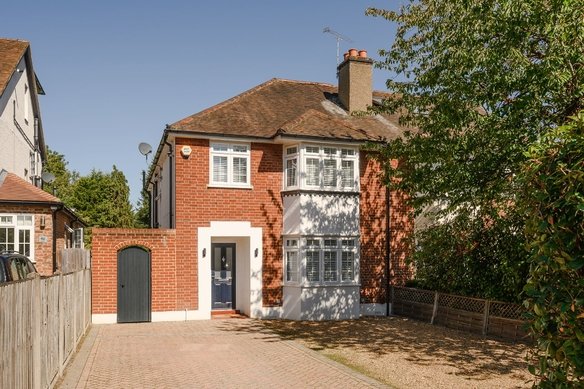 Similar Properties Foley Road,  ClaygateGrosvenor Surrey