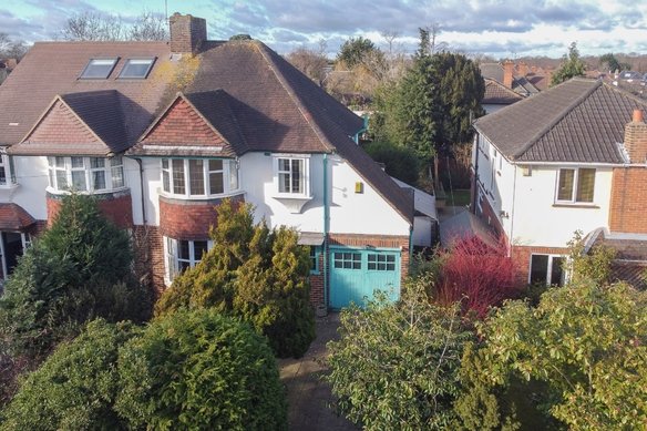 Similar Properties Manor Drive, Hinchley WoodGrosvenor Billinghurst